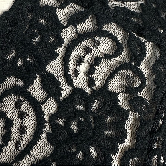 TORRID BLACK LONG SLEEVE LACE DUSTER 4/5 - Picture 7 of 8